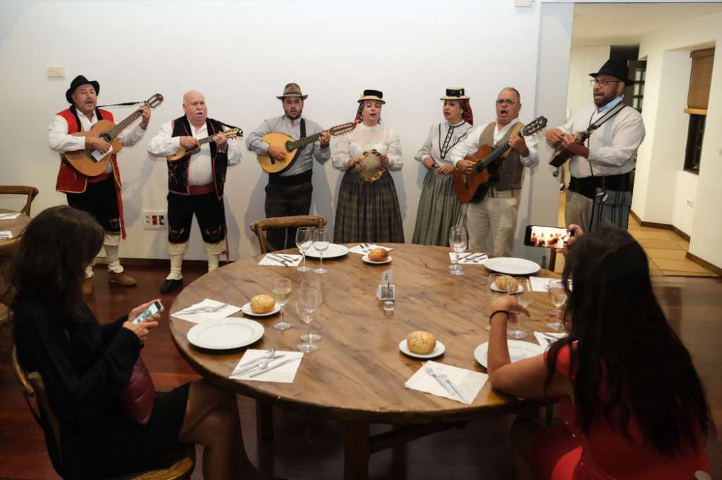 A humble heartbeat of melody during the last supper of the trip