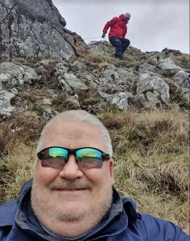 2 climbers among steep rocks